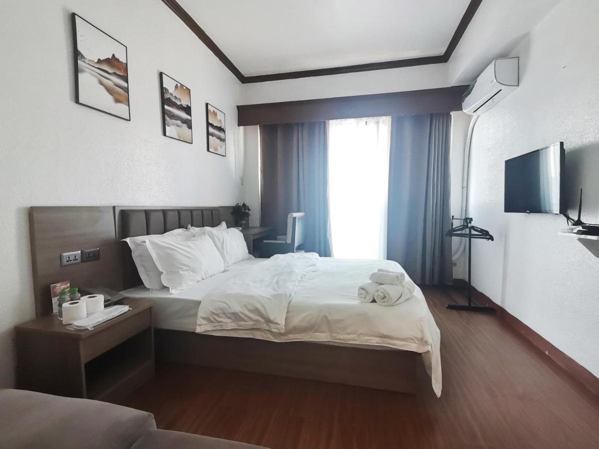Aparthotel Passion Makati Makati City Zewnętrze zdjęcie
