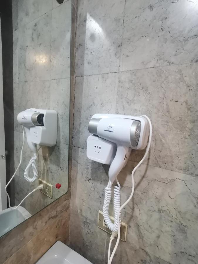 Aparthotel Passion Makati Makati City Zewnętrze zdjęcie